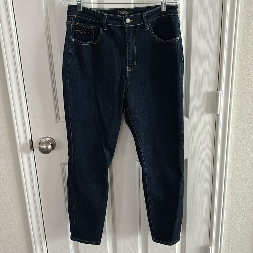 Judy Blue non distressed Jeans